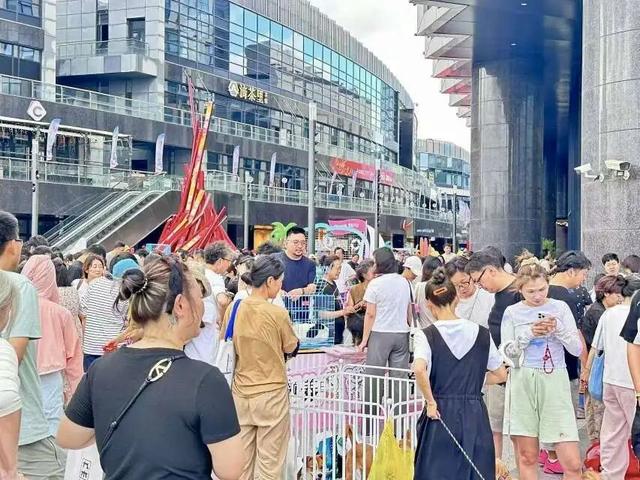 明晚，首站静安！上海旅游节花车开启各区巡游！周边更多惊喜文旅及商圈活动攻略→