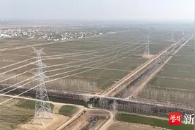 江苏省送变电公司：今年省内首个煤电送出工程投运图片