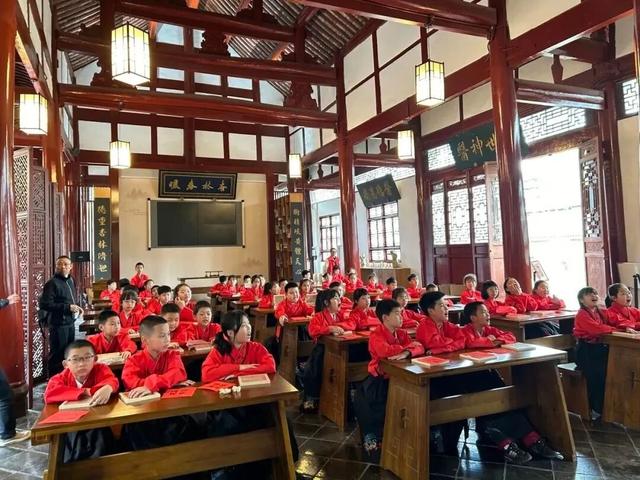 秋假不知道去哪？德阳官方研学线路来了，快去抄作业！