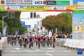 自行车——2024年环崇明岛国际自盟女子公路世界巡回赛第二赛段赛况图片