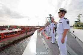 海军第46批护航编队许昌舰抵达尼日利亚参加多边联合演习图片