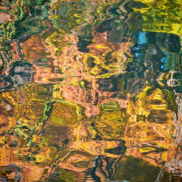 北京颐和园：斑斓涟漪胜似山水画卷