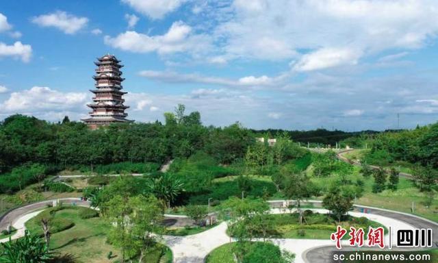 简阳：画好走向世界起点融合图 让游客驻足带走“文化”