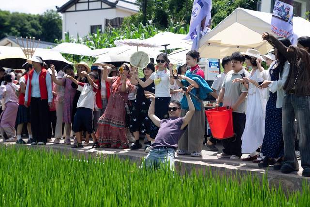 在“陌上姜州”看到“小时候的夏天” 四川会东这个“宝藏小镇”藏不住了！｜凉山好“游”闲