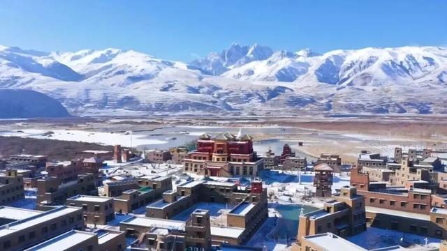 甘孜县的冬天真的太适合慢慢游了！