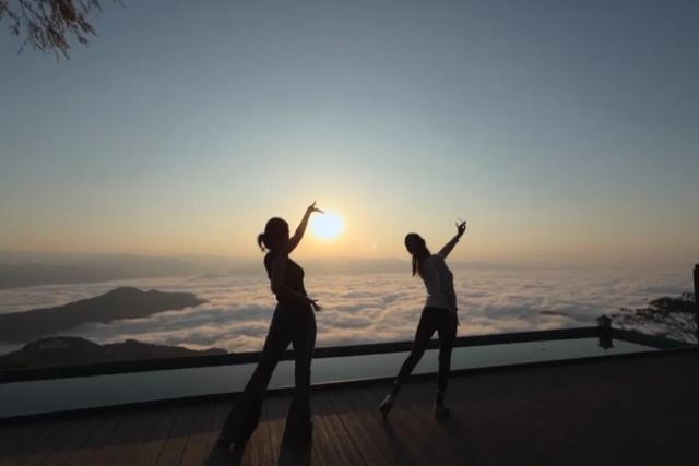 遇见临沧 如回故乡 | 这里的一叶茶、一朵云，让他们从“看一眼”到“留下来”