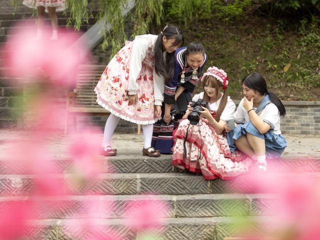 【山水黔南多奇幻】罗甸：感受节日的美好