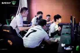 传统体育与电子竞技正相向而行，共创体育新篇章图片