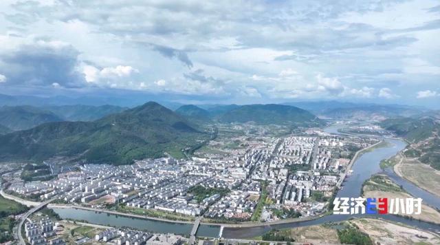 “清凉经济”火热一夏 滑雪场、溶洞……解锁避暑新玩法