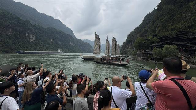行一程歌一曲！中外旅行商探秘三峡人家、宣恩，解锁湖北文旅魅力