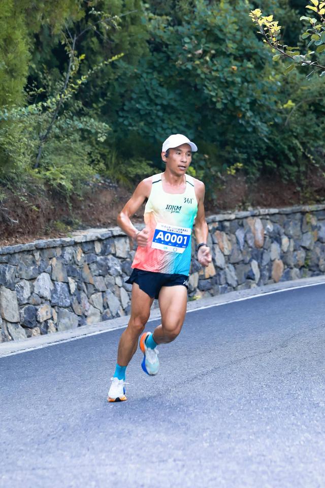 5公里登山赛，20分钟冲线！好运山东·2025淄博潭溪山首届登山挑战赛圆满落幕！