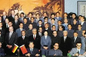 历史上的今天｜1984年10月10日上汽大众合作协议签订，桑塔纳一度成“国民车”视频封面