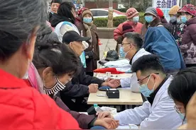 山东新中鲁中医医院开展多场妇女节中医义诊活动图片