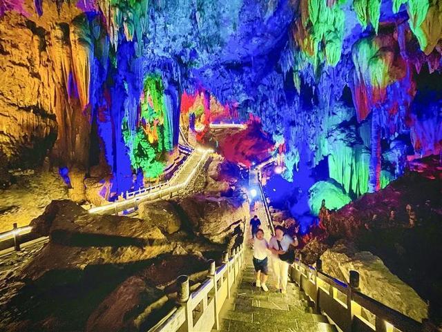 凤凰古城亲子旅游攻略