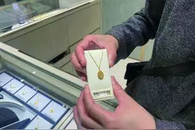 金价飙涨带火回收，此时变现划算吗？算账：克重价格涨幅超23.6%才能保本图片