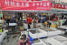 【抚远市】村村巾帼主播“C位”出道，带货家乡好物乡乡“巾话筒”热力开麦，共迎旅发盛会！图片