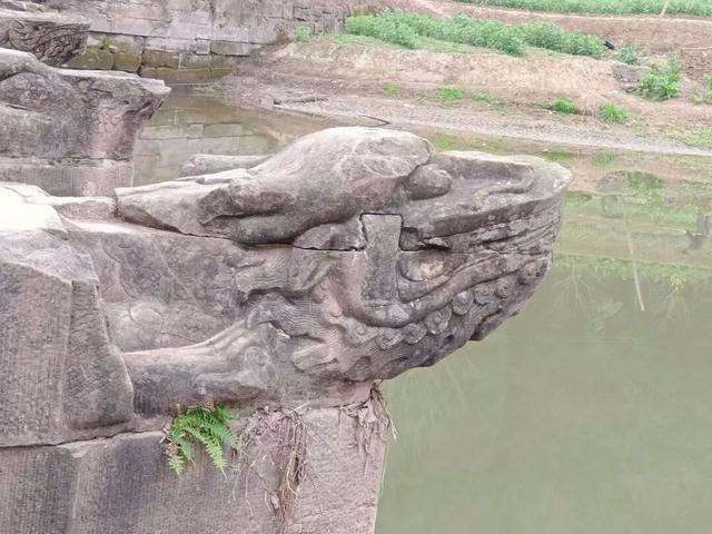 安逸四川 乐游绵阳 ‖ 郪江古镇：古榕听雨，崖墓谜光，邂逅千年王城遗韵