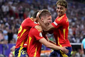 早安·世界｜西班牙2-1逆转法国挺进欧洲杯决赛图片