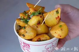 鹤峰油炸土豆：土家的“土”味道图片