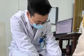 元旦爬了个山，回来膝盖却不行了？有这些习惯的人，尤其要当心图片