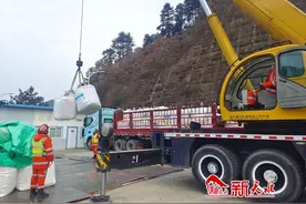 高速公路天水清障救援二大队全力护航春运路图片