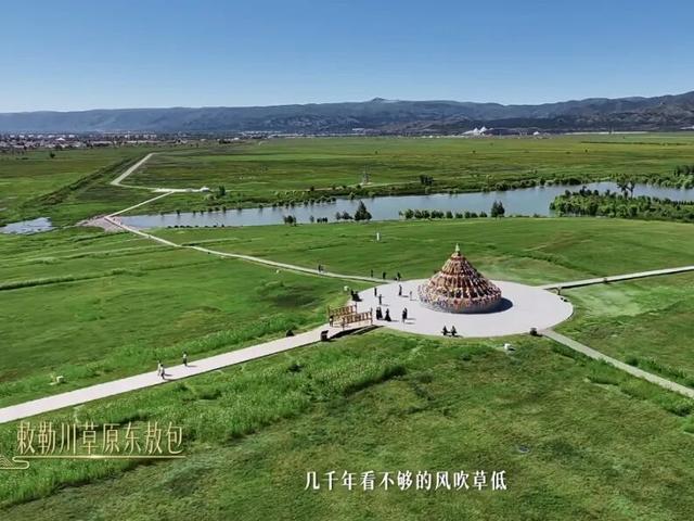 央妈背书全网发布！一条片子就让全国游客争着要来呼和浩特，太震撼了！