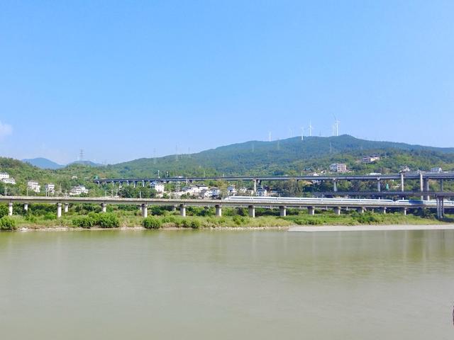 “高铁+文旅”周末新选择 成都到广元“三天两夜”体验千古蜀道风情