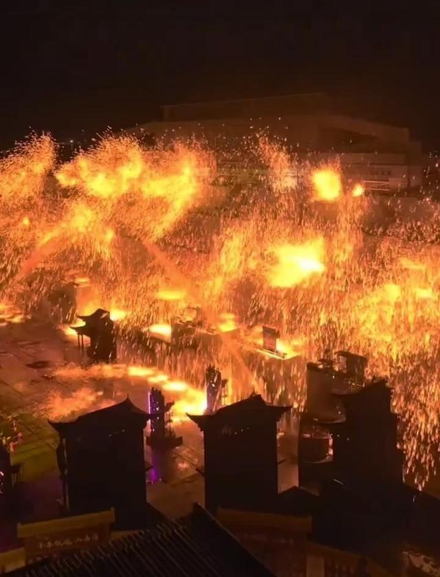 山西一景区国庆假期一日三餐全免费，有山西刀削面、月饼、咖啡等14种食物