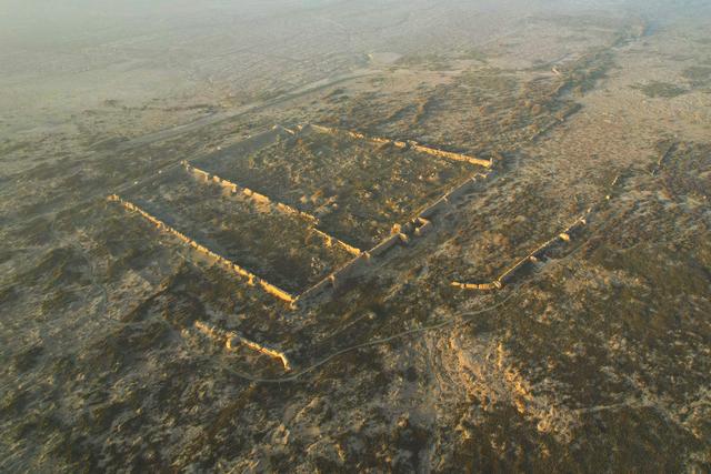 【中央媒体看甘肃】探访世界文化遗产点锁阳城遗址