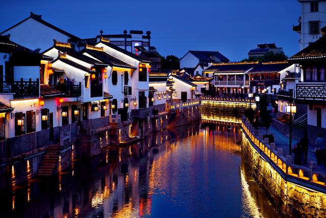 古镇寻“情”记