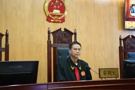 弘扬劳模精神｜姚隆琦：三十余载兢兢业业 法治路上谱写担当图片