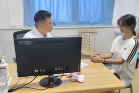 再造“指”尖奇迹，重塑残缺人生图片