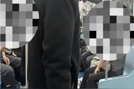 西安地铁“神秘黑衣男”已被警方带走？最新回应图片
