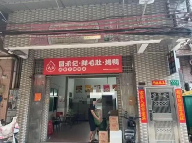 门头照片、排队顾客全假的！AI外卖商家泛滥，平台监管亟待升级