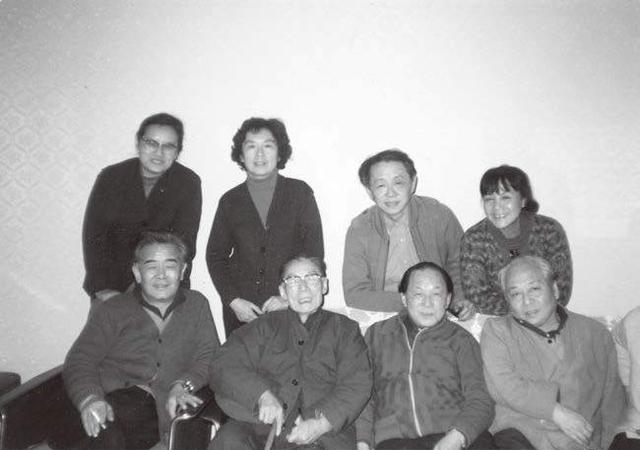 夏衍诞辰125周年｜专访沈芸：我爷爷终身都有地下党情结，他不喜欢讲苦难