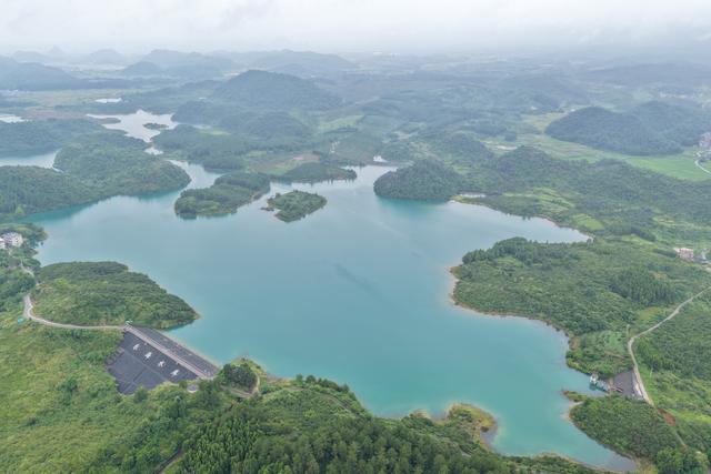 山清水秀