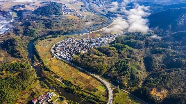 美丽农村路 | 公路“开”进风景里 偏远山区成“宝藏打卡地”