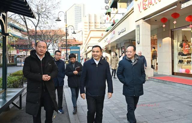 黄胜可在调研横店高质量建设全国旅游目的地工作时强调：整合文旅资源 丰富产品供给 不断提升横店旅游辨识度和吸引力