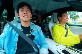 雷军直播谈《黑神话悟空》：自己也是游戏迷，出差一直没玩，看到有网友投诉小米高管上班偷玩图片