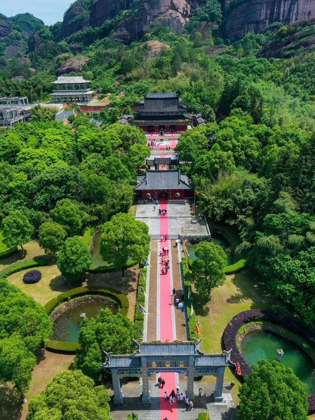 @全国公安民警！龙虎山景区免票啦！