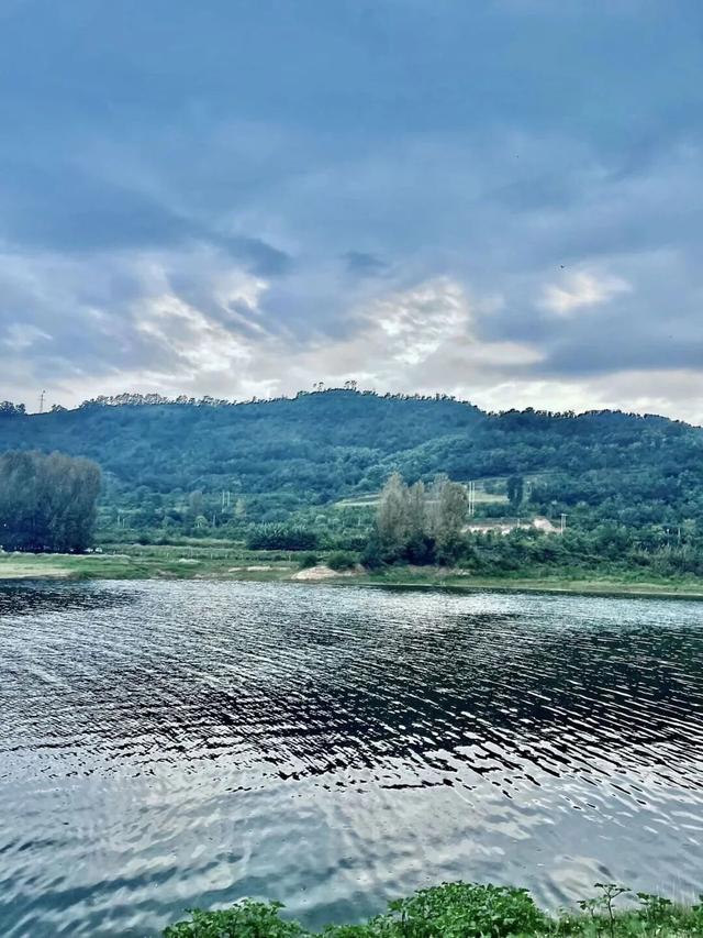 初冬高饱和度美景，还得看洛阳！