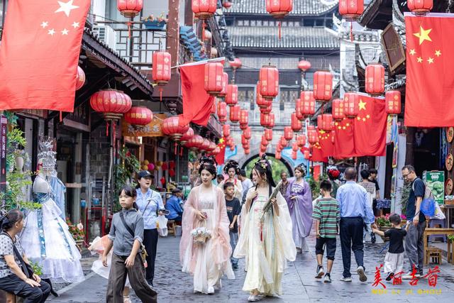 组图 | 吉首市：双节文旅热起来