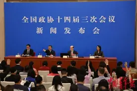 “春晚扭秧歌机器人”被点名！第一批买的，已经开始赚钱了……图片