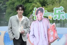 五一假期，网红NPC空降富华游乐园图片