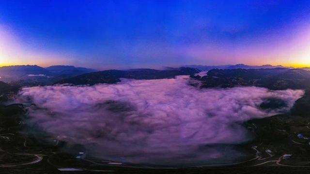 巴东：梦幻云海扮靓神农溪