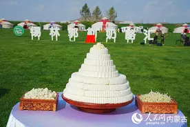 草原小奶酪“升职记”图片