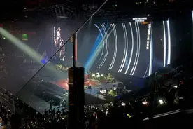 网友吐槽：1980元陈奕迅门票看了个柱子图片
