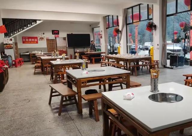 别再问年味去哪儿了！明天来叙永仙人洞，这碗刨猪汤等你来尝！