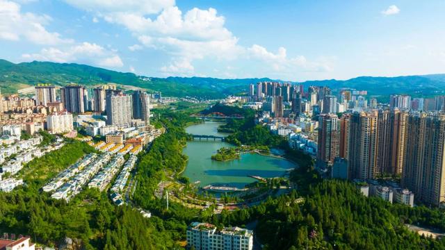 政前方观察｜听说盘州有个“江阴村”？