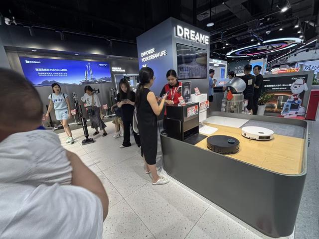 国庆家电市场：Mini LED电视、扫地机人气旺，厂商补贴唱主角